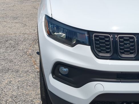 New 2026 Jeep Compass Latitude AWD/4WD image 8