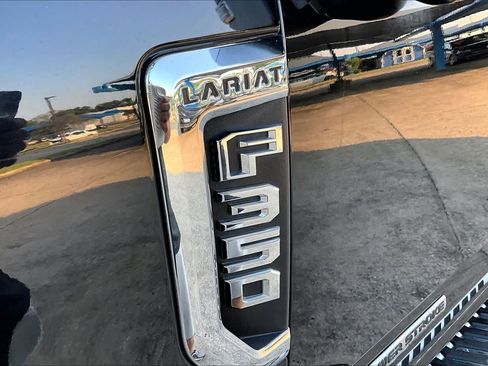 Used 2019 Ford F350 Lariat w/ Lariat Ultimate Package AWD/4WD image 31