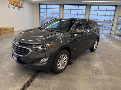 Used 2019 Chevrolet Equinox LT image 9