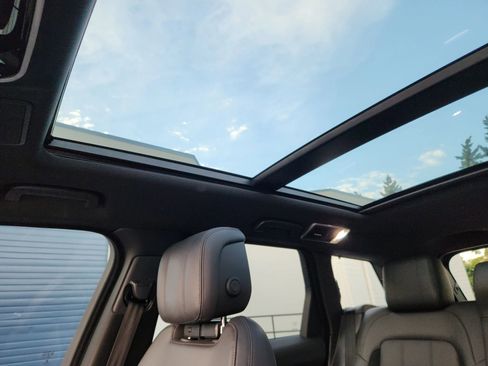 Used 2020 Land Rover Range Rover Sport HST image 16