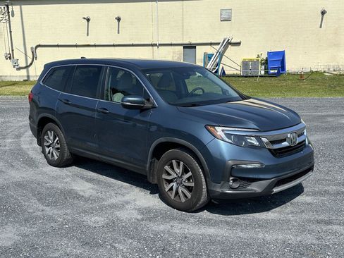Used 2020 Honda Pilot EX image 2