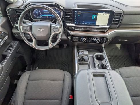 Used 2022 Chevrolet Silverado 1500 RST AWD/4WD image 6