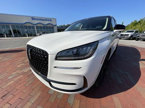 Used 2024 Lincoln Corsair FWD w/ Equipment Group 102A image 8