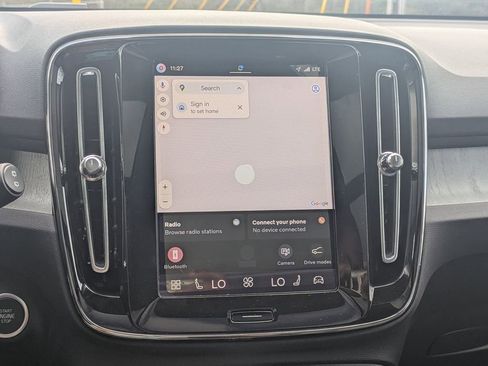 New 2026 Volvo XC40 B5 Core image 24