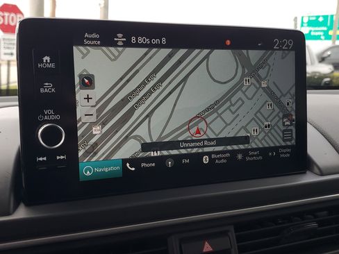 Used 2023 Honda Pilot Elite image 10