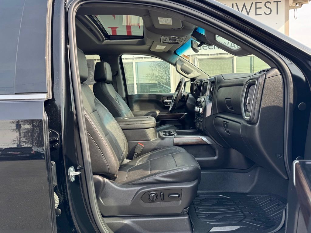 Used 2019 GMC Sierra 1500 SLT w/ SLT Convenience Package AWD/4WD image 13