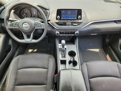 Used 2022 Nissan Altima 2.5 S FWD image 10