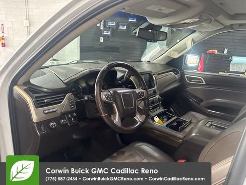 Used 2018 GMC Yukon XL Denali w/ Denali Ultimate Package AWD/4WD image 10