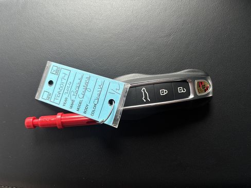 Certified 2026 Porsche Cayenne Premium Package Plus image 21