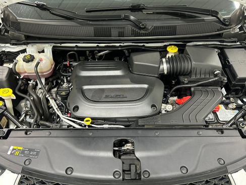 Used 2021 Chrysler Pacifica Pinnacle AWD/4WD image 18
