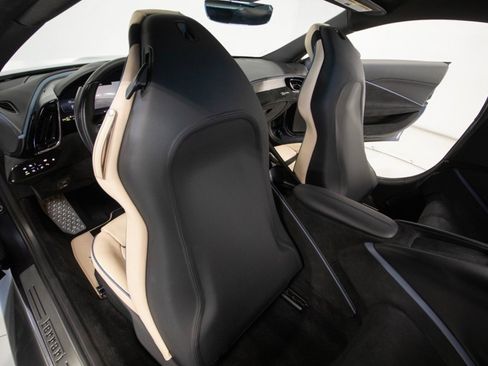 Used 2022 Ferrari Roma image 40