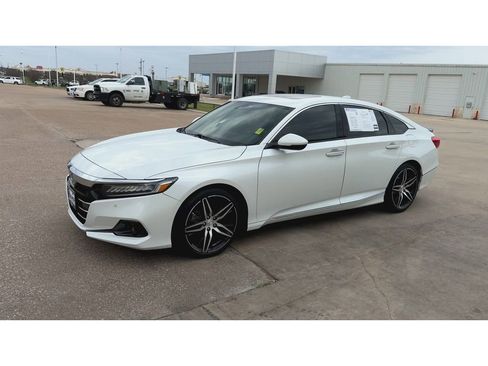Used 2022 Honda Accord Touring image 4