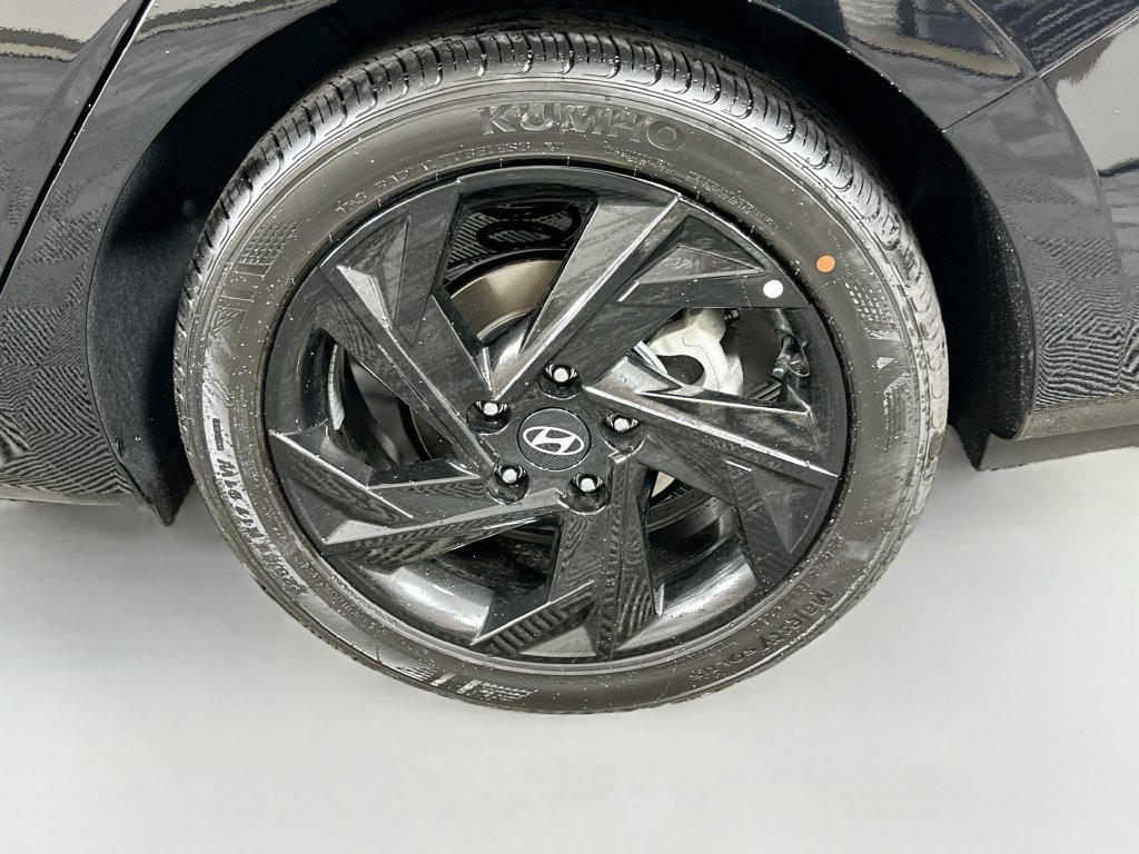 New 2026 Hyundai Elantra SEL Sport FWD image 21