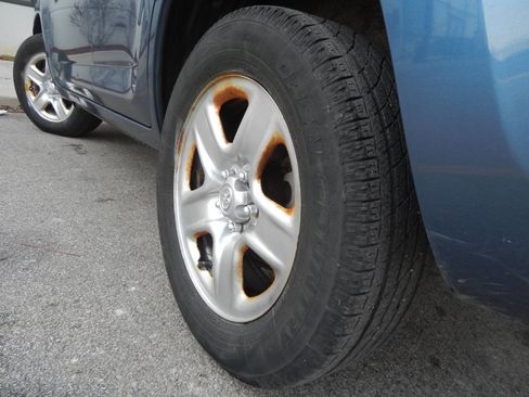 Used 2009 Toyota RAV4 2WD image 14