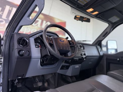 Used 2016 Ford F250 XL w/ Power Equipment Group image 24