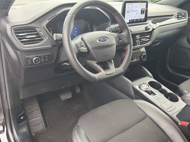 Certified 2025 Ford Escape ST-Line Select AWD/4WD image 16