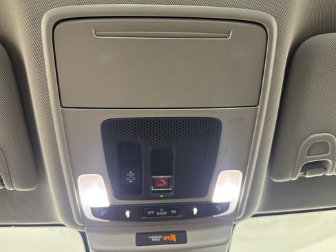 Used 2025 Honda Accord SE image 41