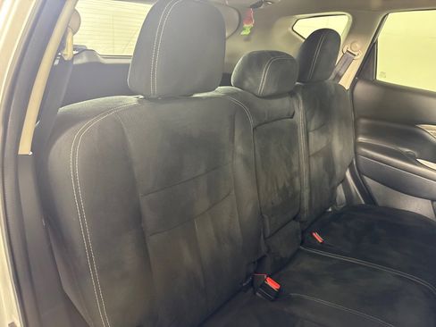 Used 2018 Nissan Murano SV image 22