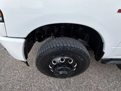 Used 2024 RAM 3500 Laramie w/ Night Edition AWD/4WD image 11