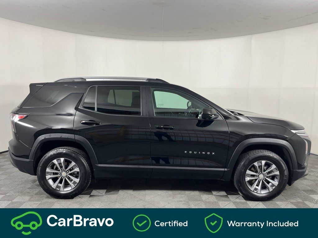 Used 2025 Chevrolet Equinox LT w/ Convenience Package II AWD/4WD image 2