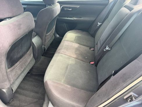 Used 2013 Nissan Altima 2.5 S FWD image 13