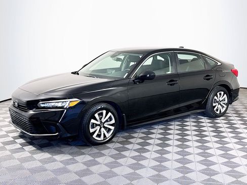 Used 2023 Honda Civic LX image 4