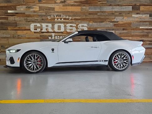 Used 2024 Ford Mustang GT Premium RWD image 18