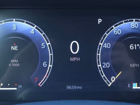 Used 2025 Jeep Grand Cherokee Limited w/ Black Appearance Package image 32