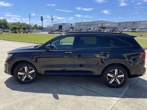 Used 2022 Kia Sorento S FWD image 6