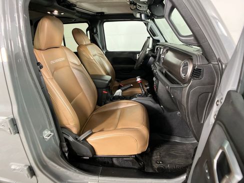 Used 2020 Jeep Gladiator Rubicon w/ Dual Top Group image 6