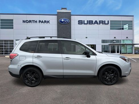 Used 2018 Subaru Forester 2.5i Premium w/ Popular Package #2 AWD/4WD image 2