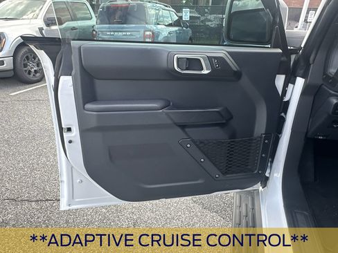 Certified 2025 Ford Bronco Outer Banks AWD/4WD image 11