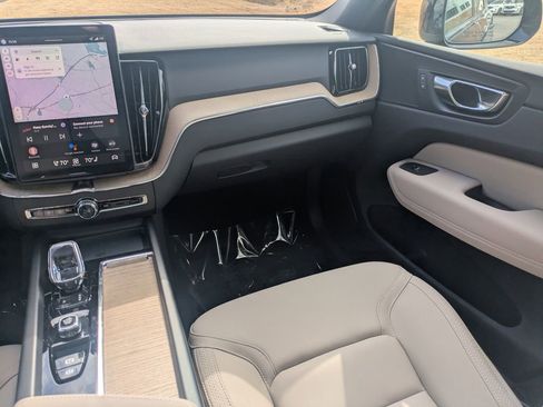 New 2026 Volvo XC60 T8 Plus w/ Protection Package Premier image 19