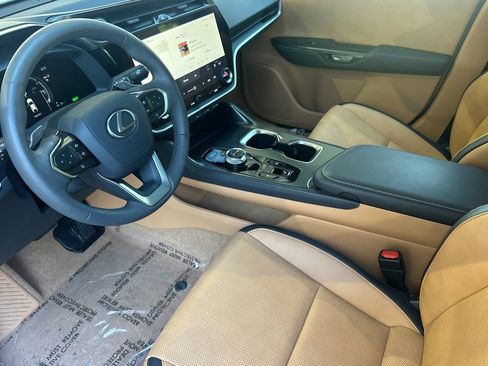 Used 2023 Lexus RZ 450e Premium w/ Technology Package AWD/4WD image 11