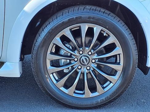 Used 2023 Nissan Armada Platinum w/ Captain's Chairs Package image 32