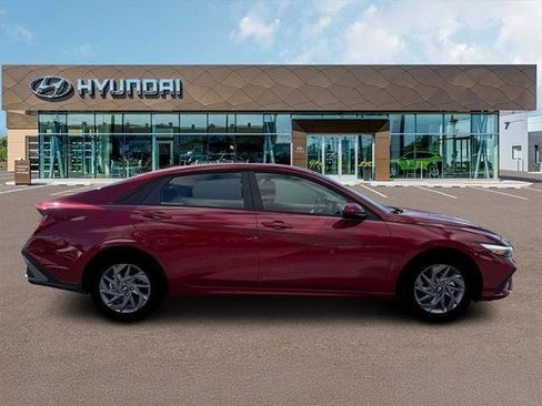 New 2026 Hyundai Elantra Blue image 9