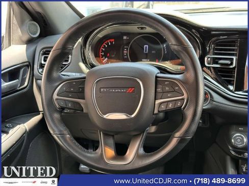 Used 2023 Dodge Durango SXT Launch Edition image 18
