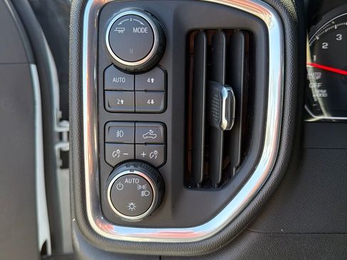 Used 2022 Chevrolet Silverado 1500 RST AWD/4WD image 14