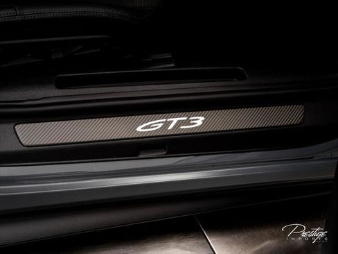 Used 2026 Porsche 911 GT3 RWD image 37