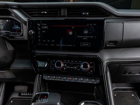 Used 2023 GMC Sierra 1500 AT4X image 23