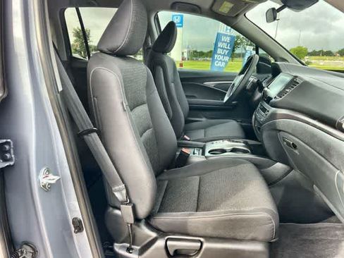 Used 2023 Honda Ridgeline Sport image 12