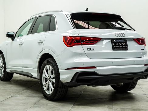 Used 2025 Audi Q3 2.0T Premium AWD/4WD image 11
