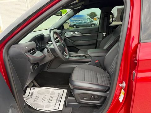 Used 2025 Ford Explorer ST-Line w/ Premium Package AWD/4WD image 10