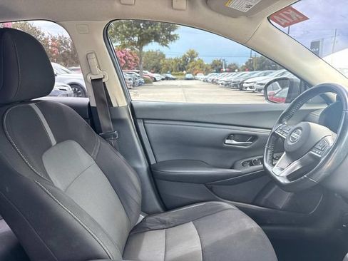Used 2022 Nissan Sentra SV FWD image 15