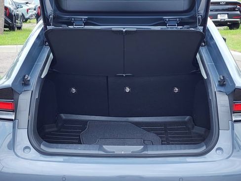 Used 2025 Toyota Prius LE FWD image 14