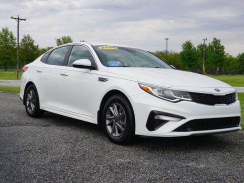 Used 2020 Kia Optima LX FWD image 4