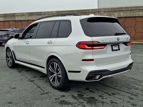 Certified 2026 BMW X7 xDrive40i AWD/4WD image 3