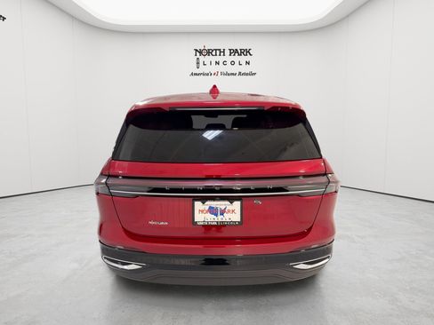 New 2026 Lincoln Nautilus Premier AWD/4WD image 26