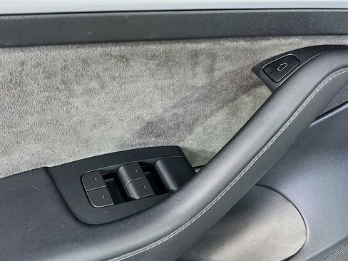 Used 2023 Tesla Model 3 Standard Range RWD image 23
