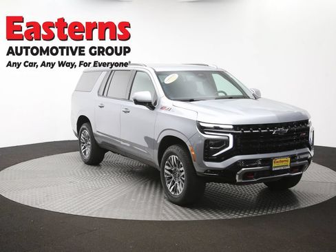 Used 2025 Chevrolet Suburban Z71 AWD/4WD image 54